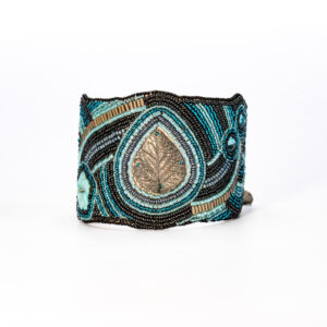 Silver leaf bracelet with Miyuki Delica beads and Swarovski crystals.